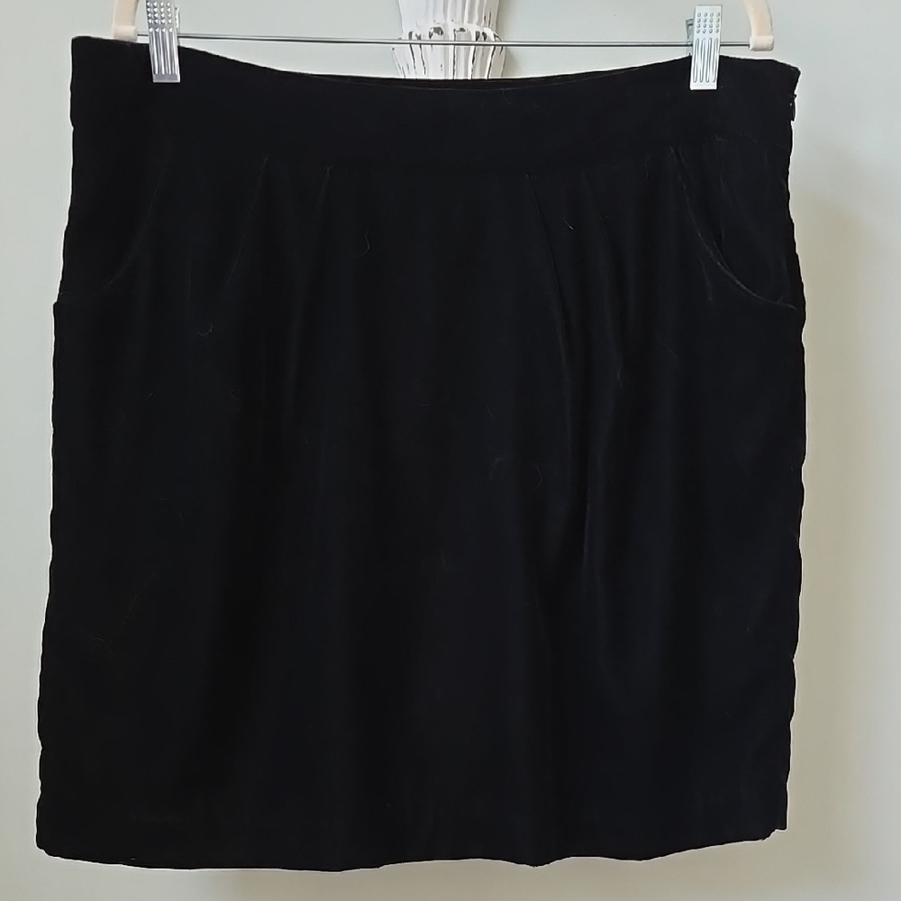 Velvet Black Women's Skirt